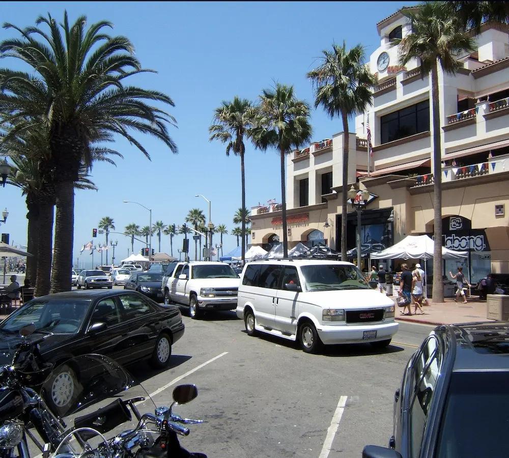 Movers in Huntington Beach, CA