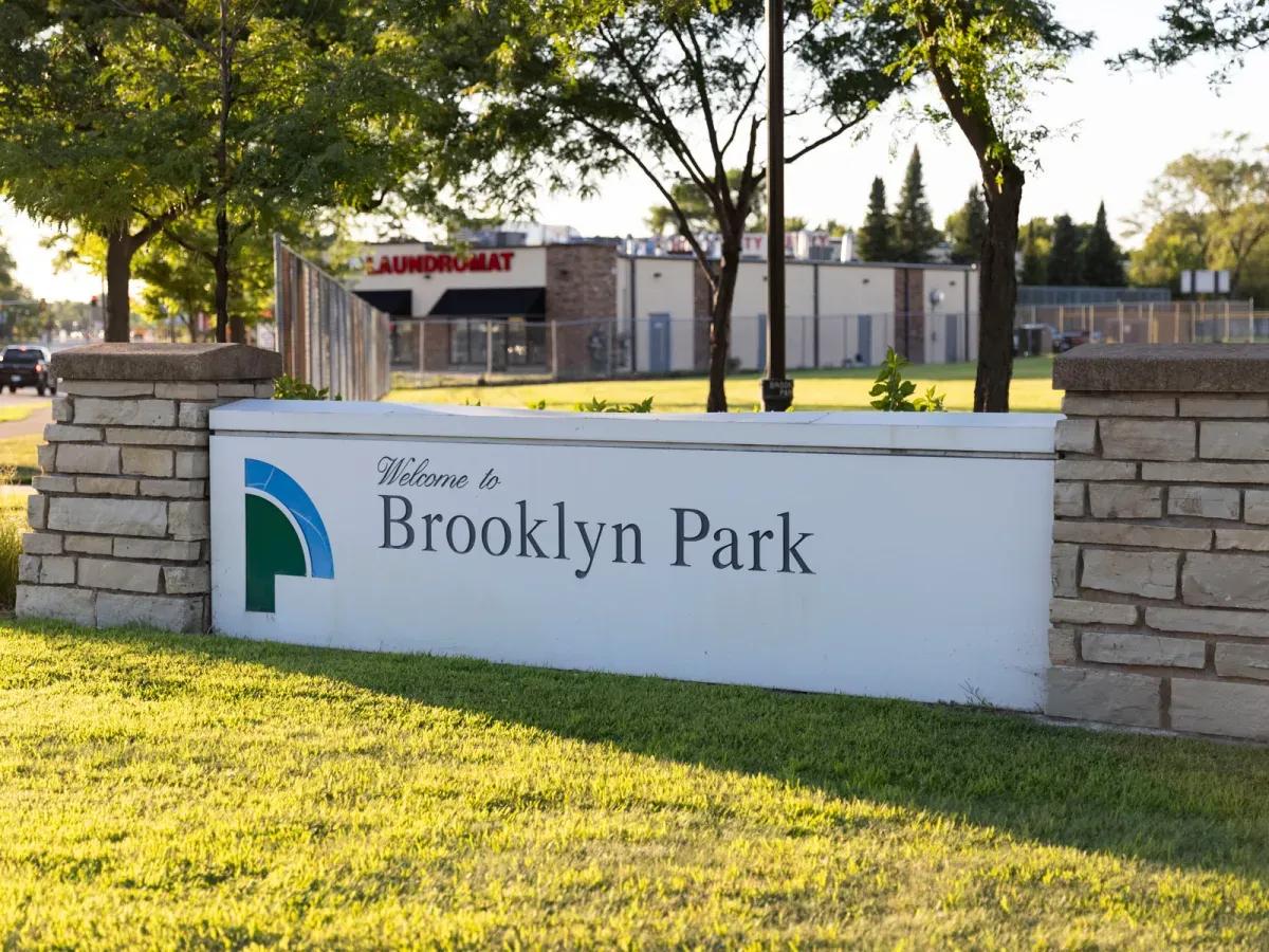 Movers in Brooklyn Park, MN