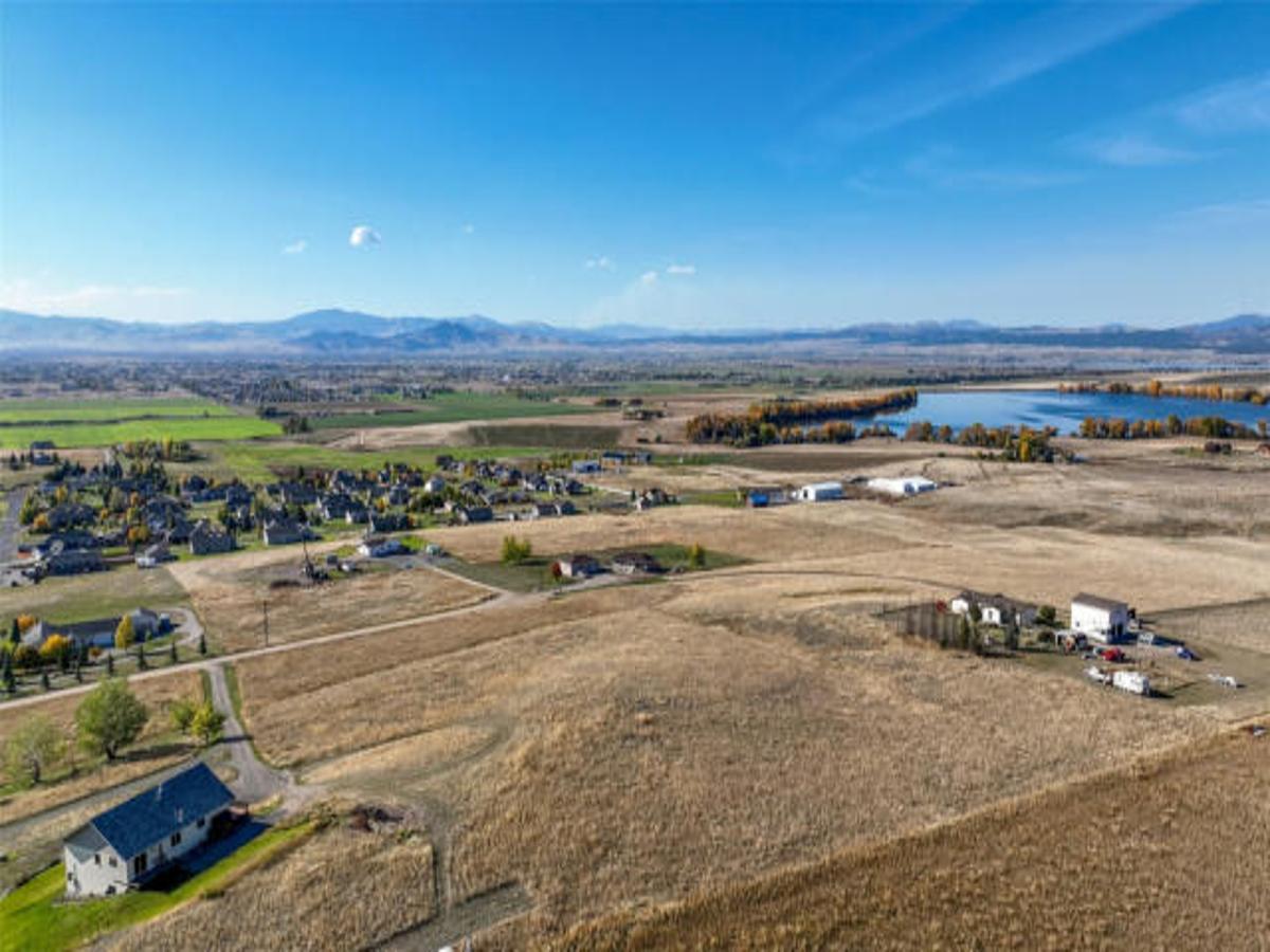 The Best Neighborhoods in Helena Valley Southeast SVL