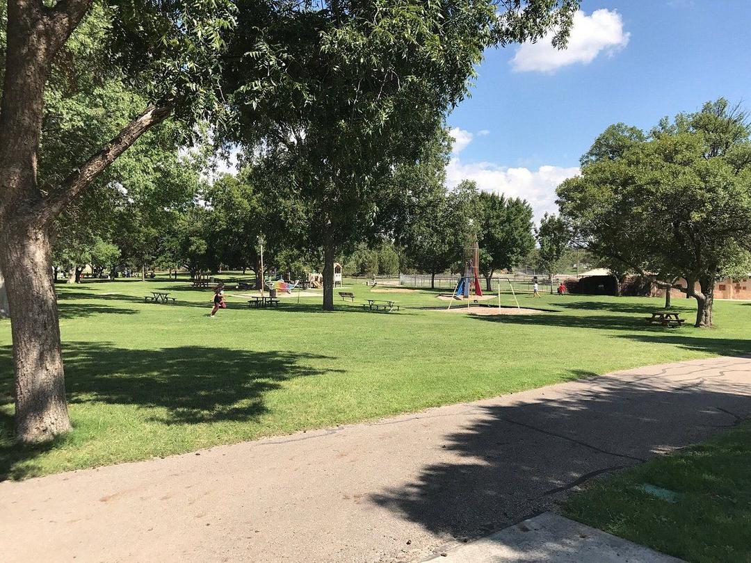 Spring River Park and Zoo SVL