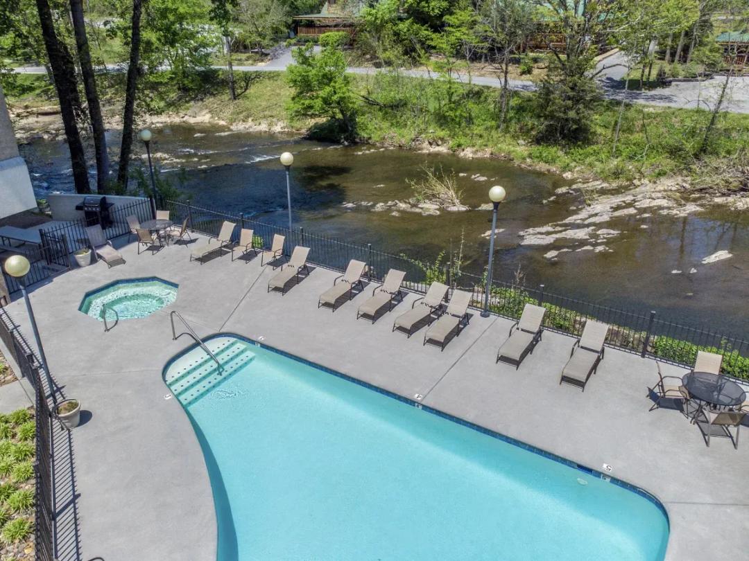 Outdoor Recreation and Relaxation SVL